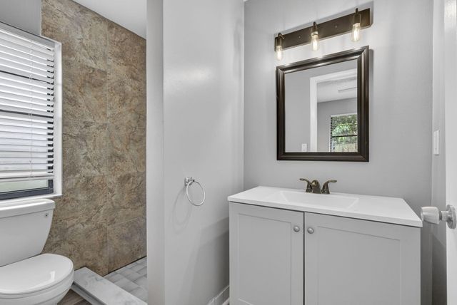 4726 Summit Boulevard, West Palm Beach, FL 33415