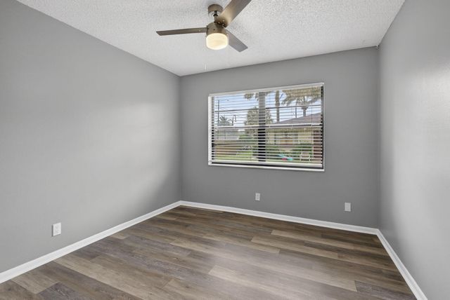 4726 Summit Boulevard, West Palm Beach, FL 33415