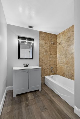 4726 Summit Boulevard, West Palm Beach, FL 33415