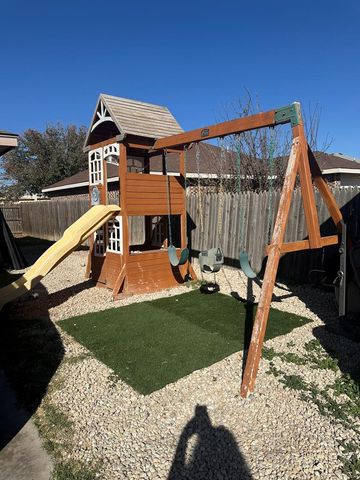 1229 W Clements, Odessa, TX 79763