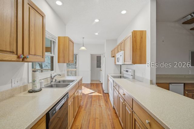 582 Broad River Rd, Ridgeland, SC 29936