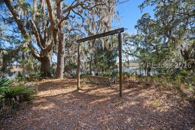 582 Broad River Rd, Ridgeland, SC 29936