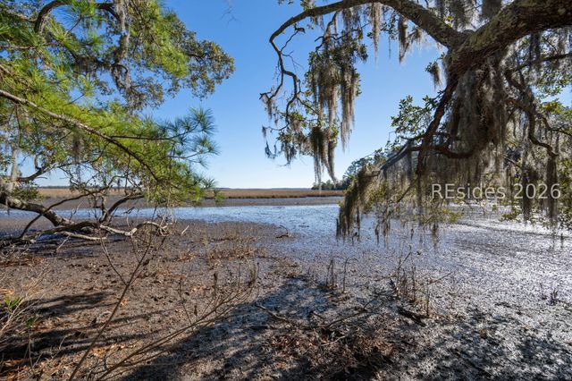 582 Broad River Rd, Ridgeland, SC 29936