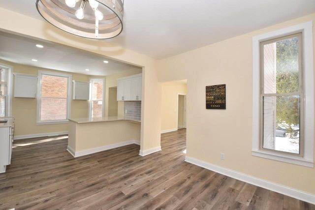 3002 W Kilbourn AVENUE, Milwaukee, WI 53208