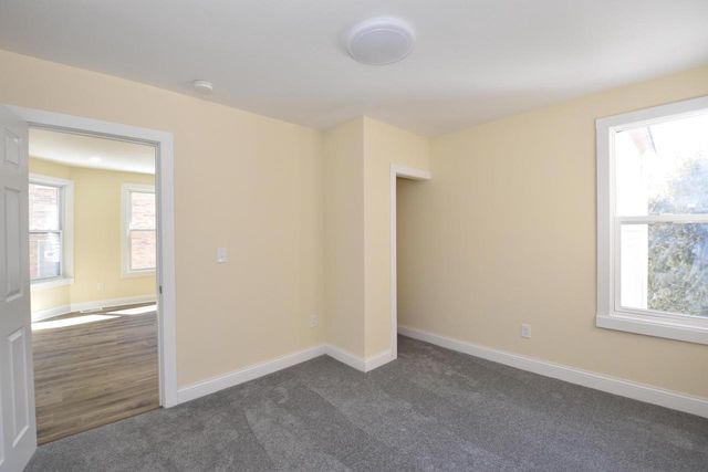 3002 W Kilbourn AVENUE, Milwaukee, WI 53208