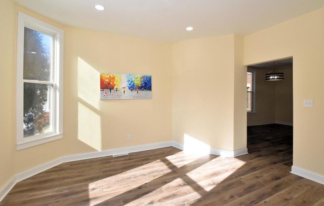 3002 W Kilbourn AVENUE, Milwaukee, WI 53208