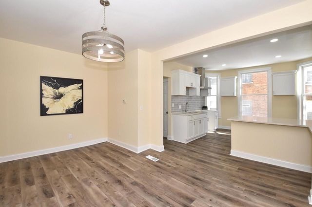 3002 W Kilbourn AVENUE, Milwaukee, WI 53208