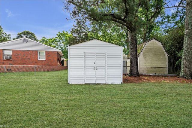 416 Keith CT, Chesapeake, VA 23325