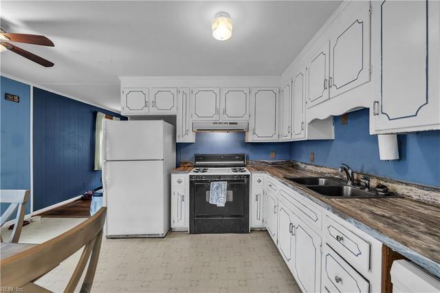 416 Keith CT, Chesapeake, VA 23325