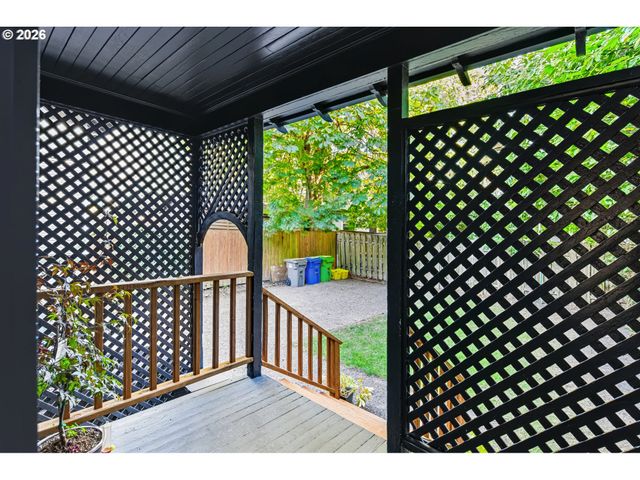716 N ALBERTA St, Portland, OR 97217