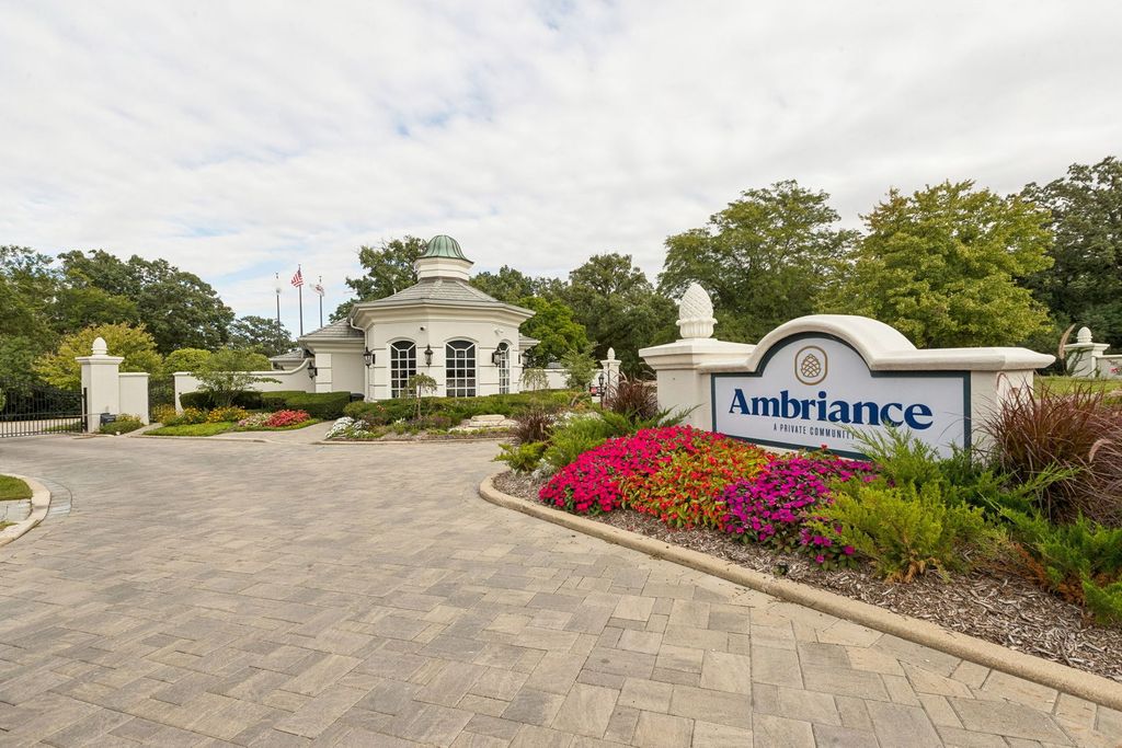 23 Ambriance Drive, Burr Ridge, IL 60527 — photo 2