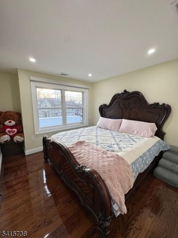 271 Bergen Blvd, Woodland Park, NJ 07424