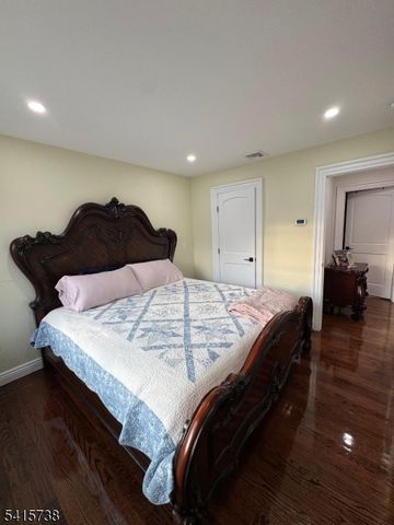 271 Bergen Blvd, Woodland Park, NJ 07424