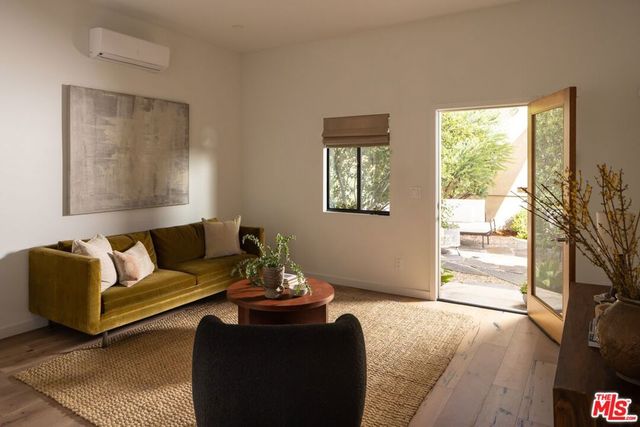 5132 Range View Avenue, Los Angeles, CA 90042