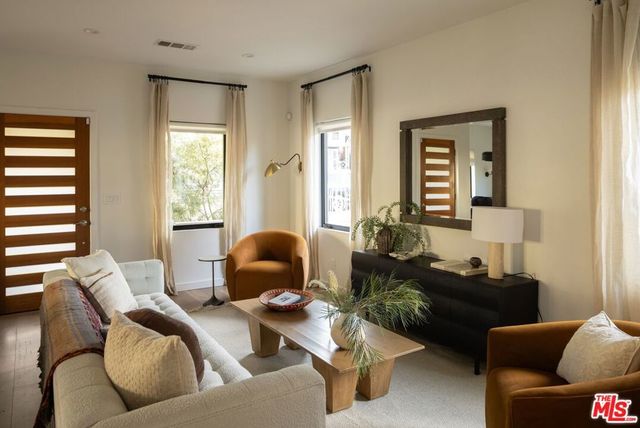 5132 Range View Avenue, Los Angeles, CA 90042