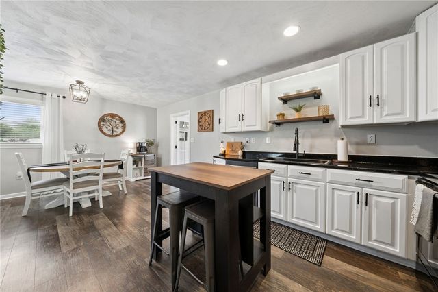 101 Caitlin Ct, Hunker, PA 15639