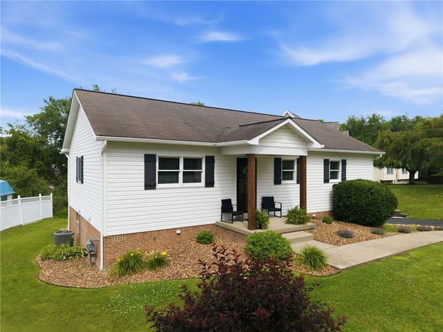 101 Caitlin Ct, Hunker, PA 15639