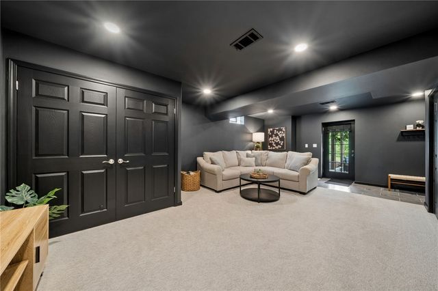 101 Caitlin Ct, Hunker, PA 15639