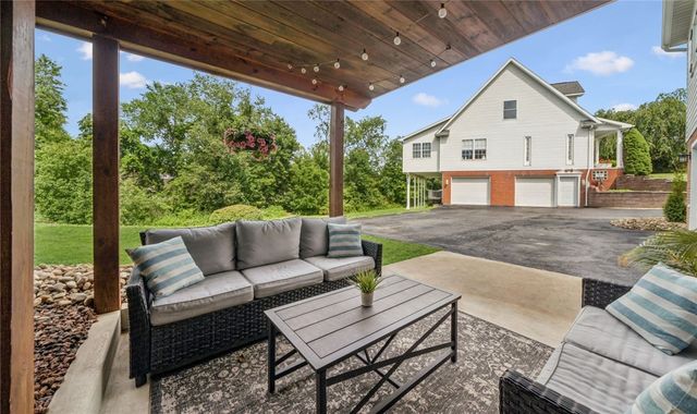101 Caitlin Ct, Hunker, PA 15639