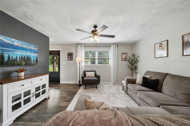 101 Caitlin Ct, Hunker, PA 15639
