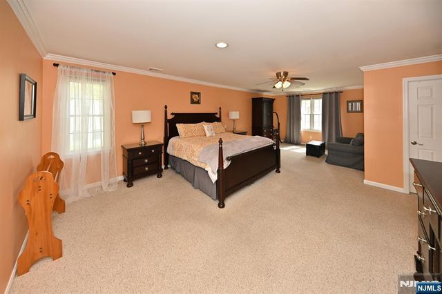 409 Walnut Street, Twp Of Washington, NJ 07676