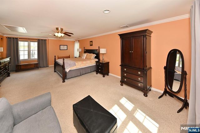 409 Walnut Street, Twp Of Washington, NJ 07676