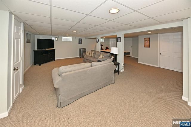 409 Walnut Street, Twp Of Washington, NJ 07676