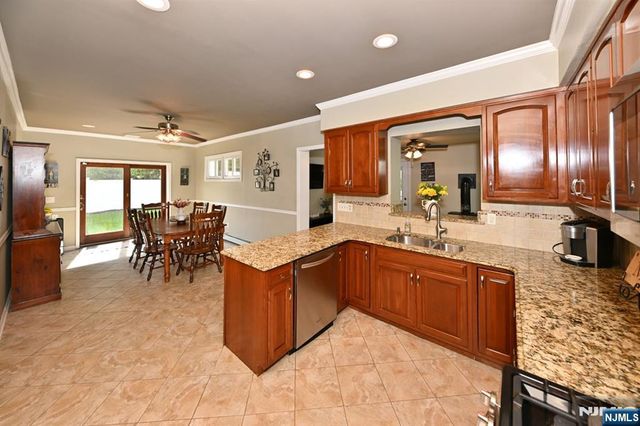 409 Walnut Street, Twp Of Washington, NJ 07676