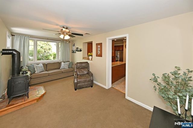 409 Walnut Street, Twp Of Washington, NJ 07676
