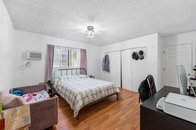 11477 Amboy Avenue, San Fernando, CA 91340