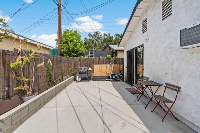 11477 Amboy Avenue, San Fernando, CA 91340