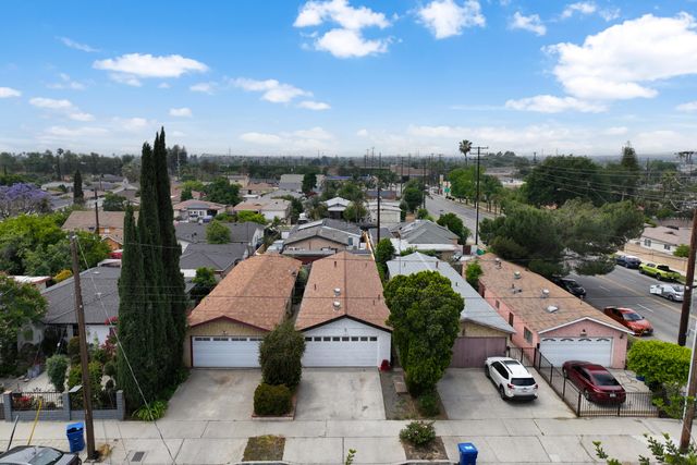 11477 Amboy Avenue, San Fernando, CA 91340