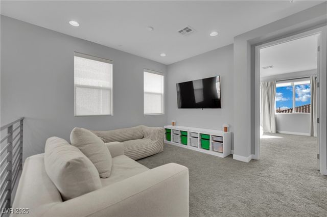 8934 Gilpin Street, Las Vegas, NV 89166