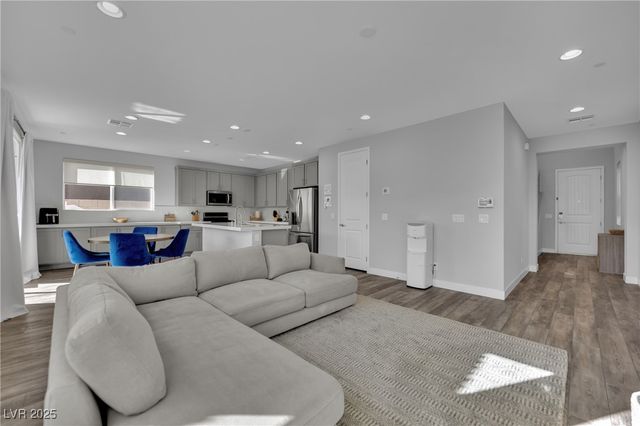 8934 Gilpin Street, Las Vegas, NV 89166