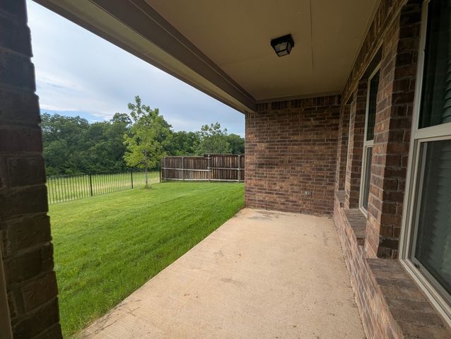 1740 Alamandine Avenue, Cross Roads, TX 76227