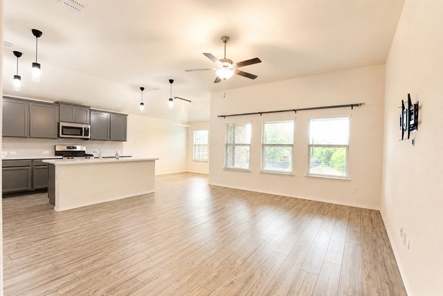 1740 Alamandine Avenue, Cross Roads, TX 76227