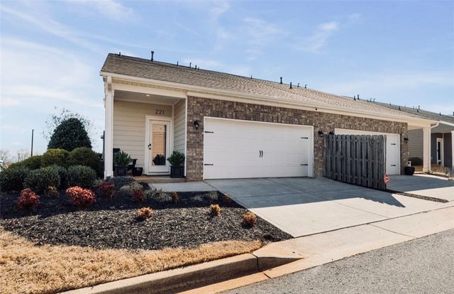 221 Scenic Road, Anderson, SC 29621