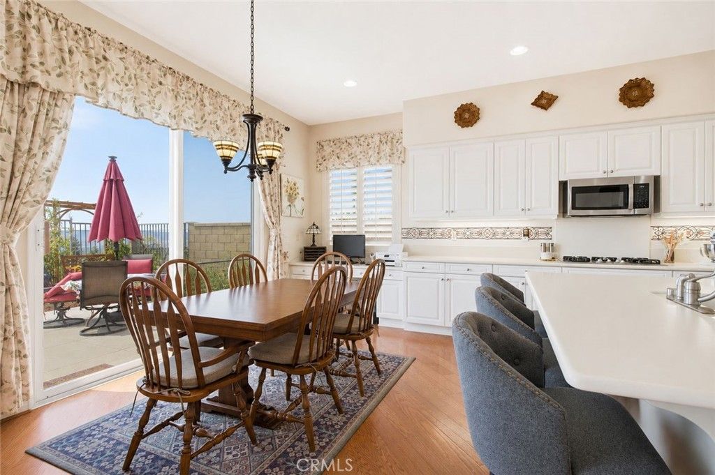 Image 12 of property listing at 35777 Abelia Street, Murrieta, CA 92562