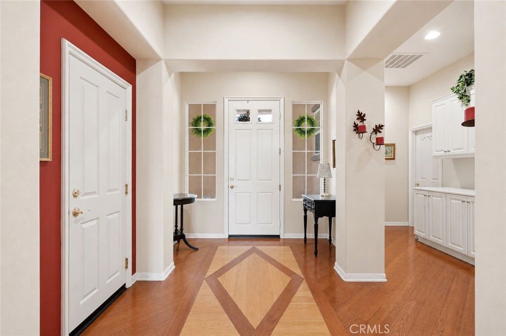 Image 5 of property listing at 35777 Abelia Street, Murrieta, CA 92562
