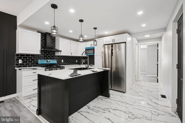 4727 EDMUND ST, Philadelphia, PA 19124