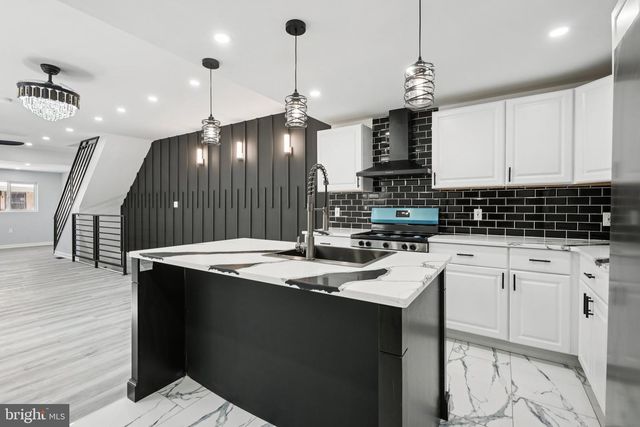 4727 EDMUND ST, Philadelphia, PA 19124