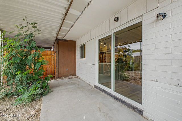 4650 W TUCKEY Lane, Glendale, AZ 85301