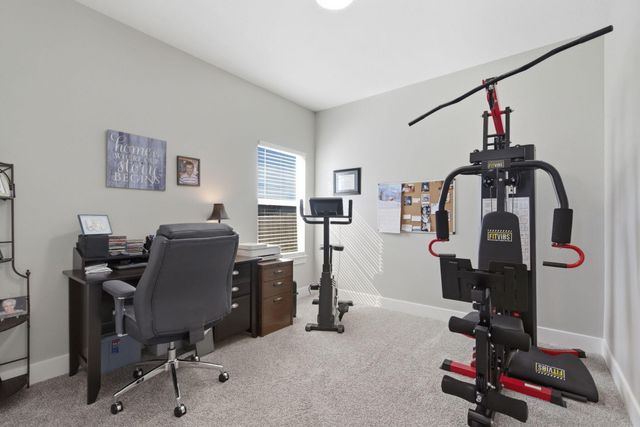 183 E Cowling Street, Republic, MO 65738