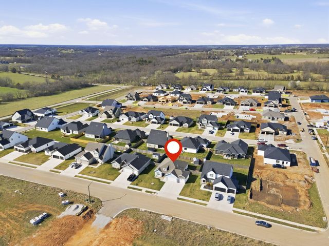 183 E Cowling Street, Republic, MO 65738