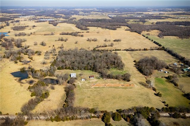 12969 Cincinnati Road, Summers, AR 72769