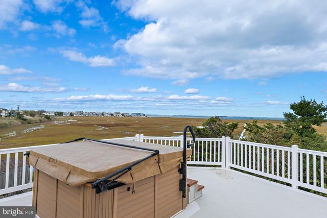 6 COLLIER RD, Long Beach Township, NJ 08008