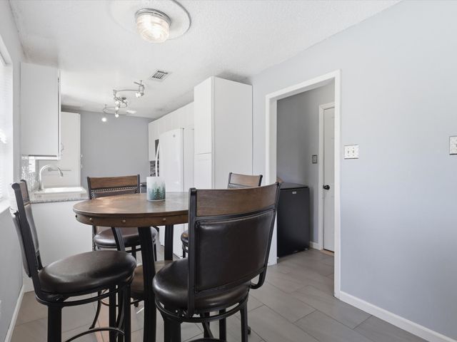 3228 Hummingbird Lane, Denton, TX 76209