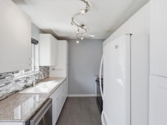 3228 Hummingbird Lane, Denton, TX 76209