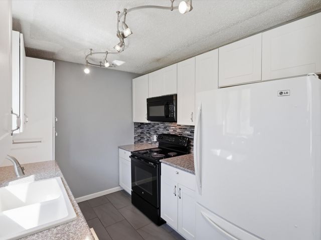 3228 Hummingbird Lane, Denton, TX 76209