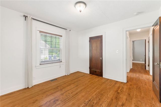 11131 SUNNYSLOPE Drive, Kansas City, MO 64134